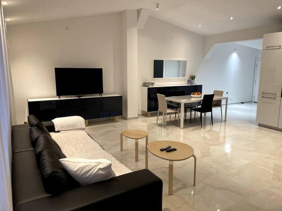 Lux House Olga Apartment Ruma Exterior foto
