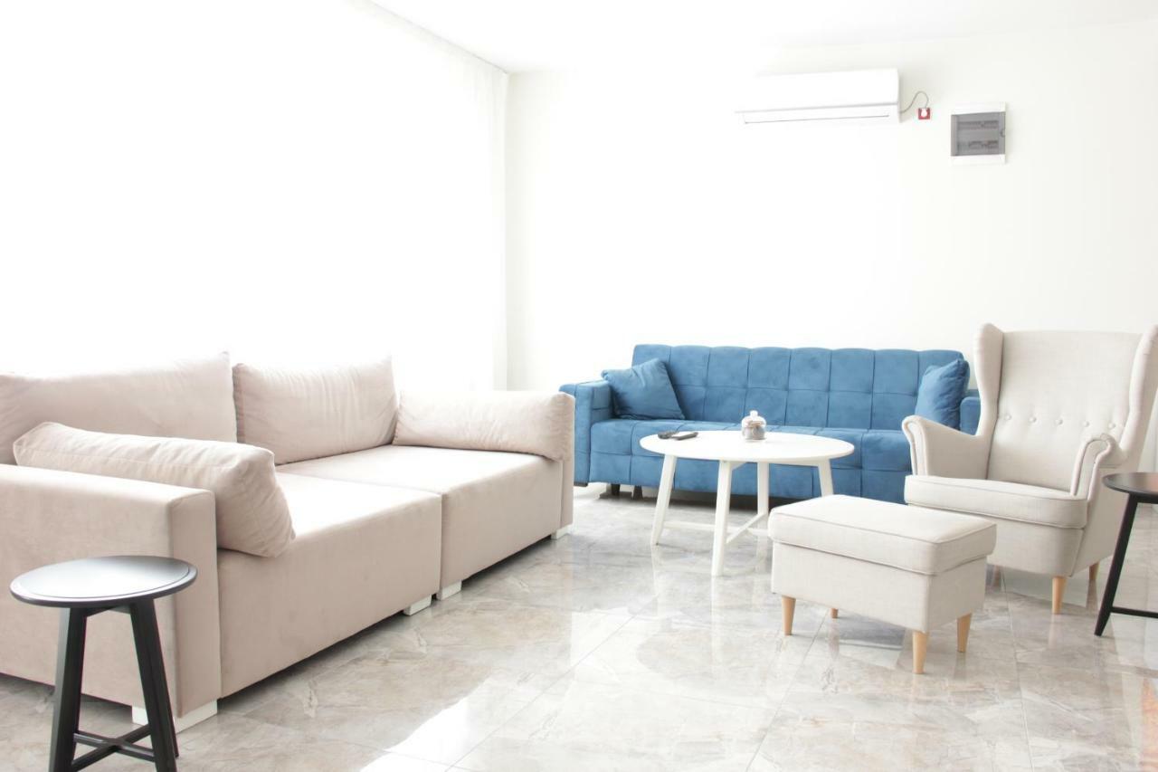Lux House Olga Apartment Ruma Exterior foto