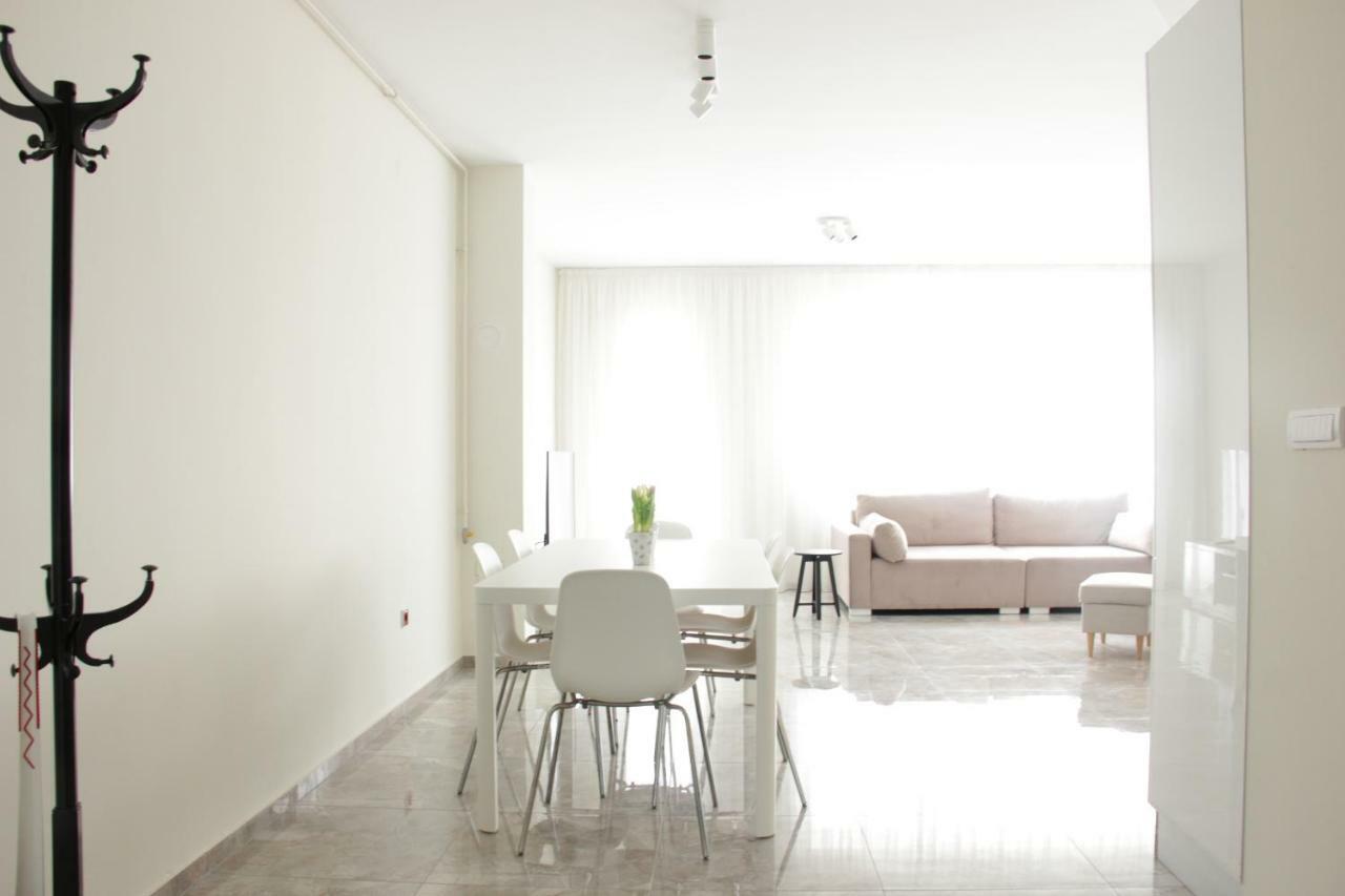 Lux House Olga Apartment Ruma Exterior foto